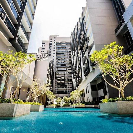Imperio Residences Private Bathtub Or Jacuzzi By Nestcove Malacca Exterior photo